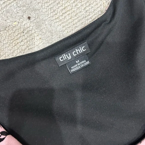 City Chic Floral Dress - Picture 3 of 3